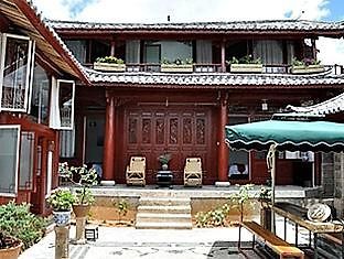 Free Cloud Guesthouse ลี่เจียง ภายนอก รูปภาพ